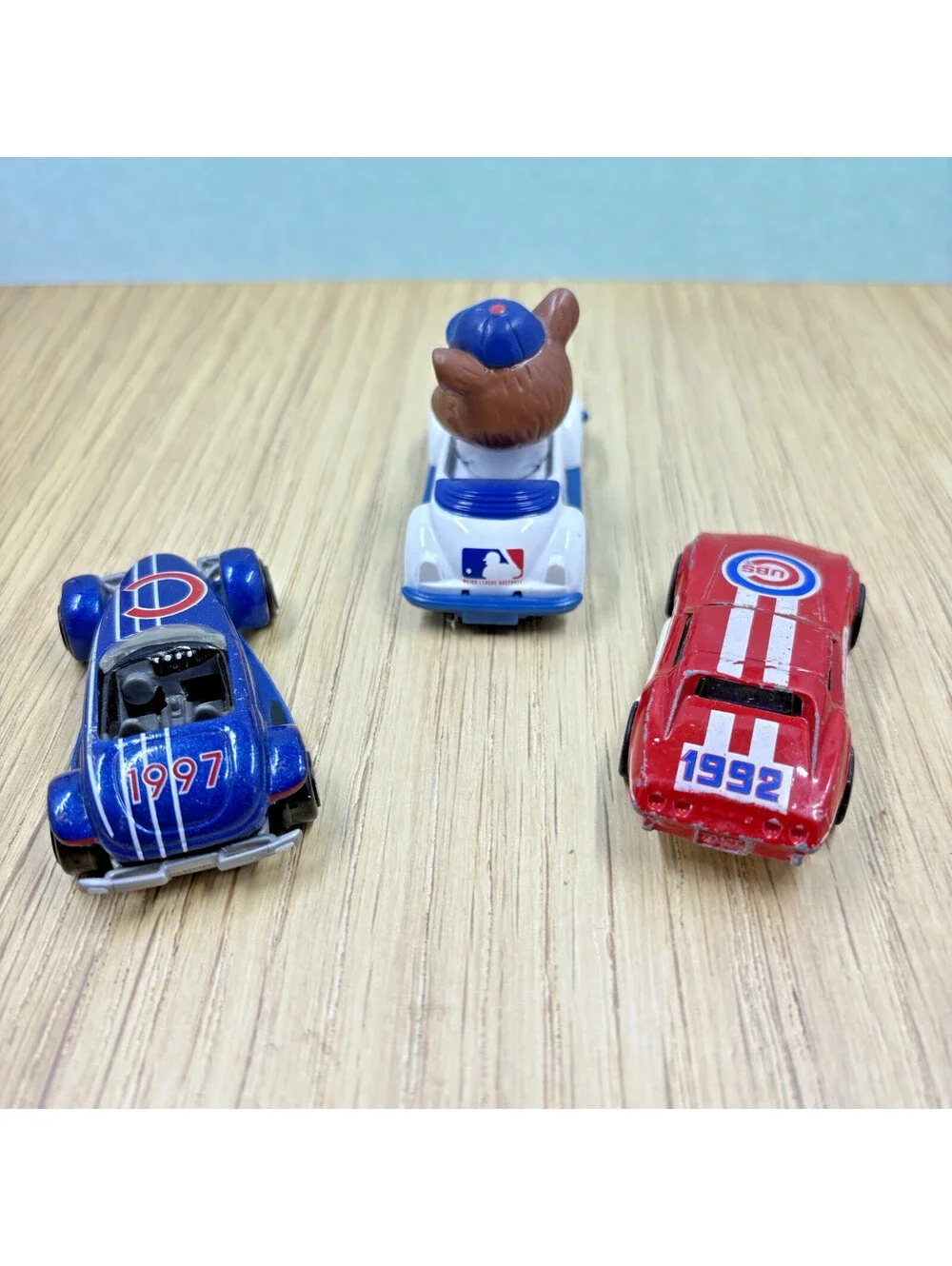 Lot of 3 MLB Chicago Cubs Vintage 1992-97 ERTL-VW Bug Bobble Head, Prowler Vette